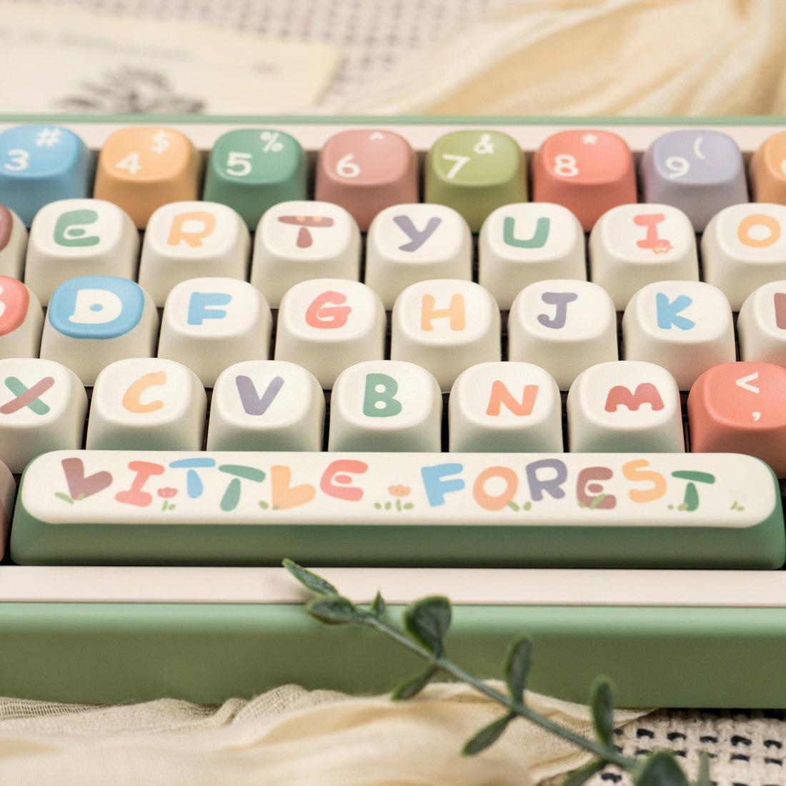 The Keyboard Keycap Chronicles: ABS, PBT, Ceramic & More (1)