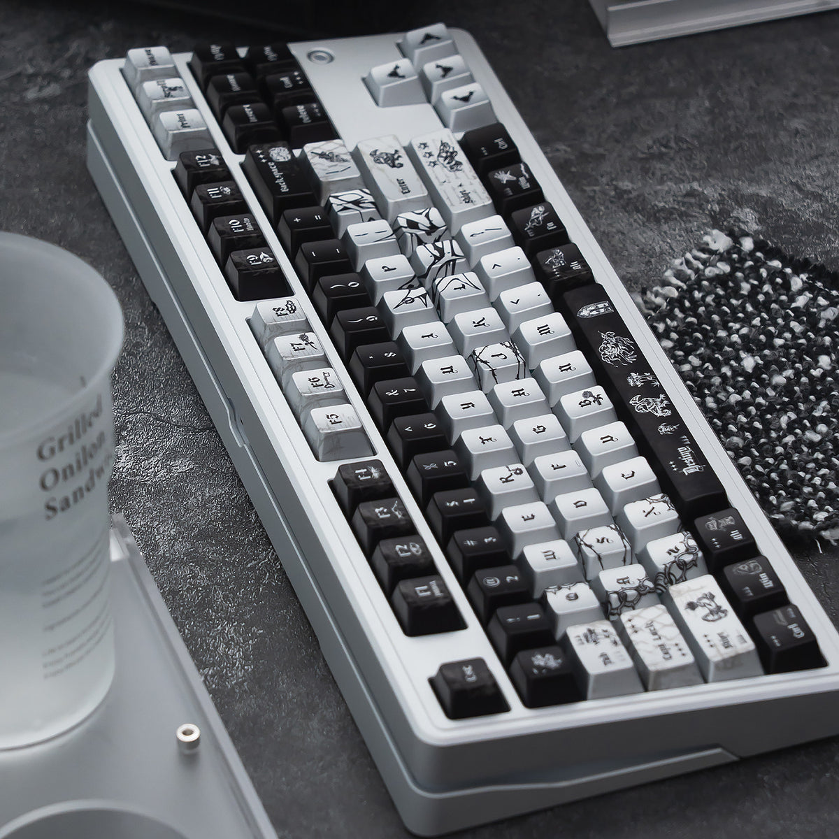 Dark Night Thorns Mechanical Keyboard Keycaps — Cherry Profile PBT