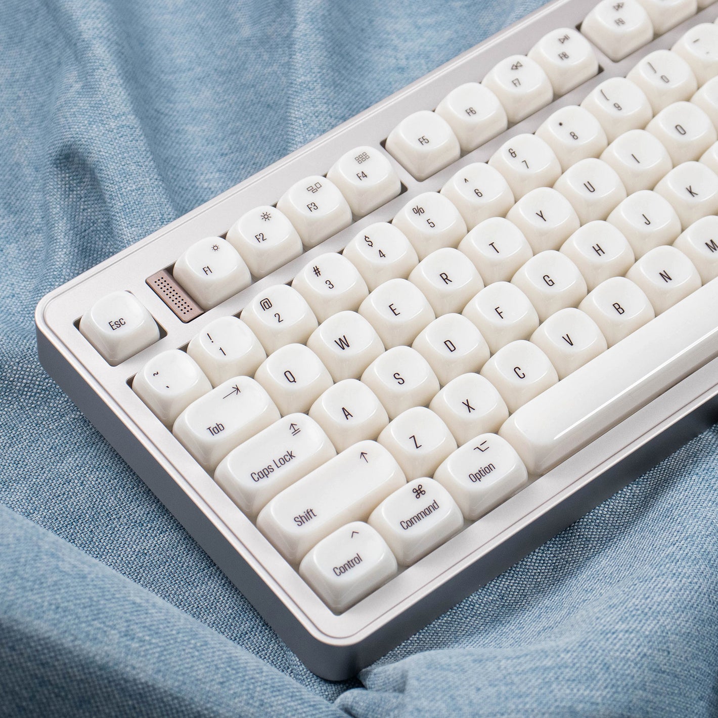 Minimalist Semi-Translucent Keycaps